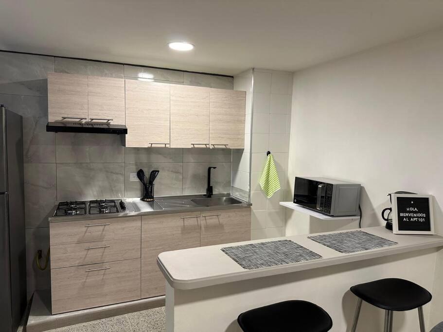 Nuevo Laureles-estadio 500 Mb Internet Apartment *